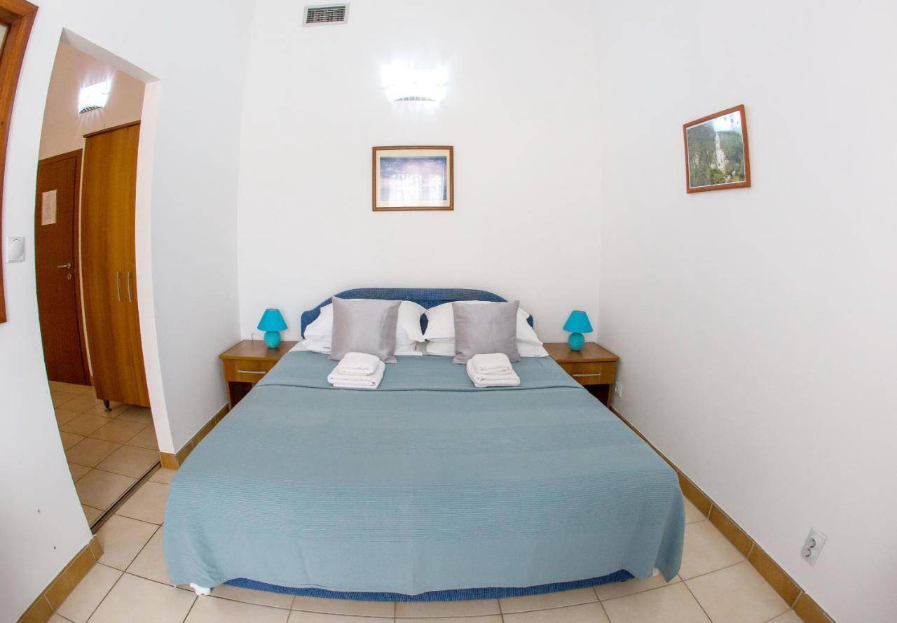 Apartments & Rooms Nikolic Budva Ngoại thất bức ảnh