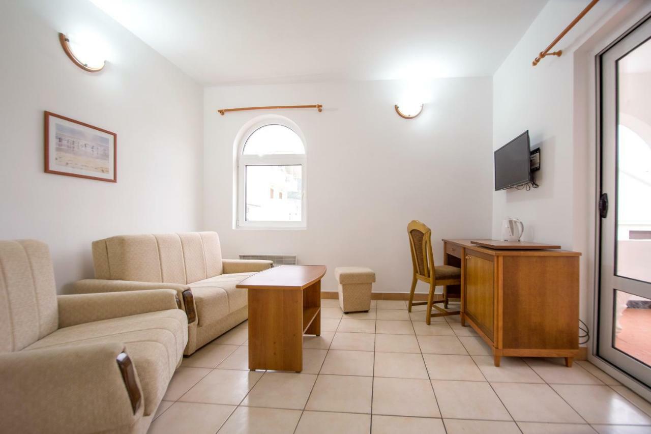 Apartments & Rooms Nikolic Budva Ngoại thất bức ảnh