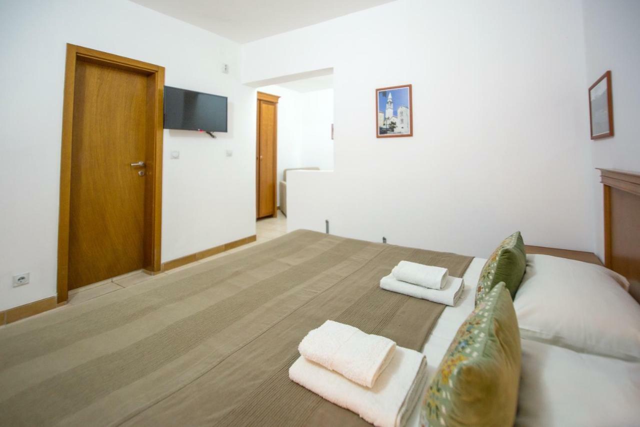 Apartments & Rooms Nikolic Budva Ngoại thất bức ảnh