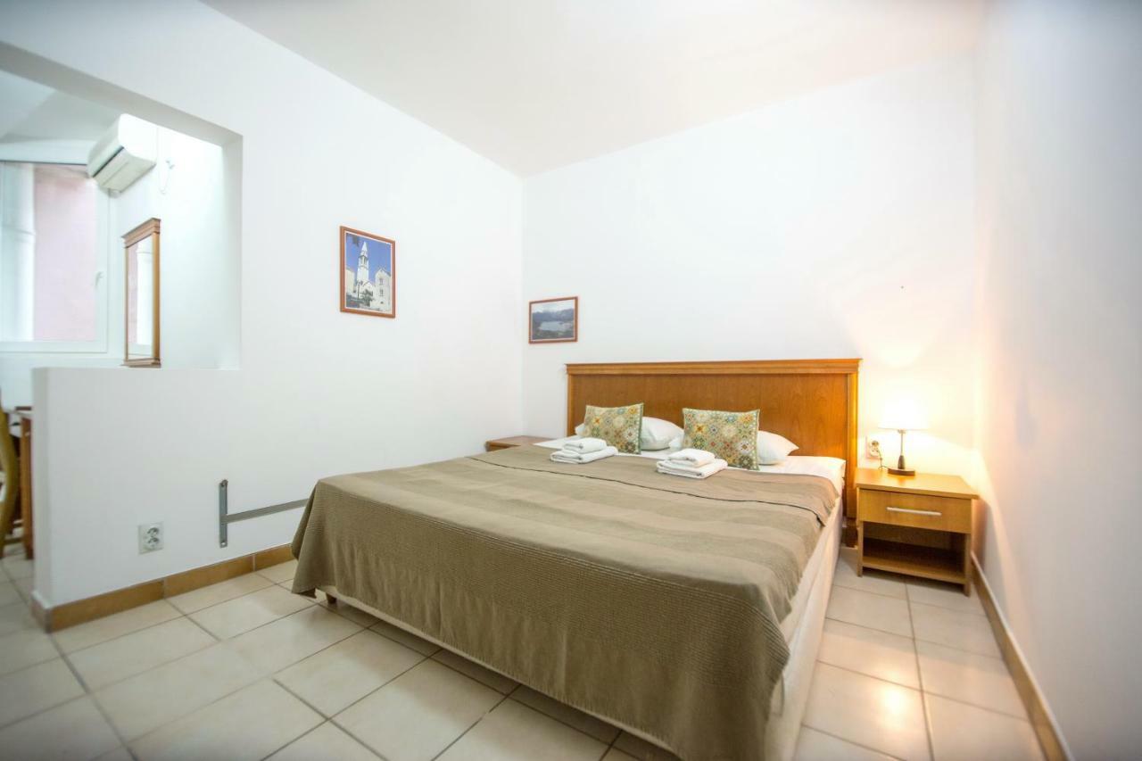 Apartments & Rooms Nikolic Budva Ngoại thất bức ảnh