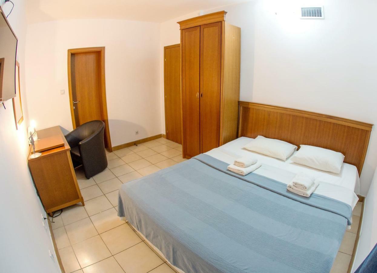 Apartments & Rooms Nikolic Budva Ngoại thất bức ảnh